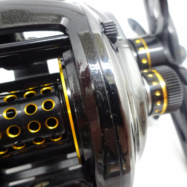 15レボブラック9 右